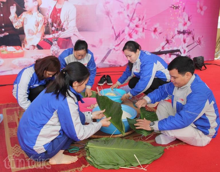 “Tết sum vầy” cho công nhân lao động ảnh 9